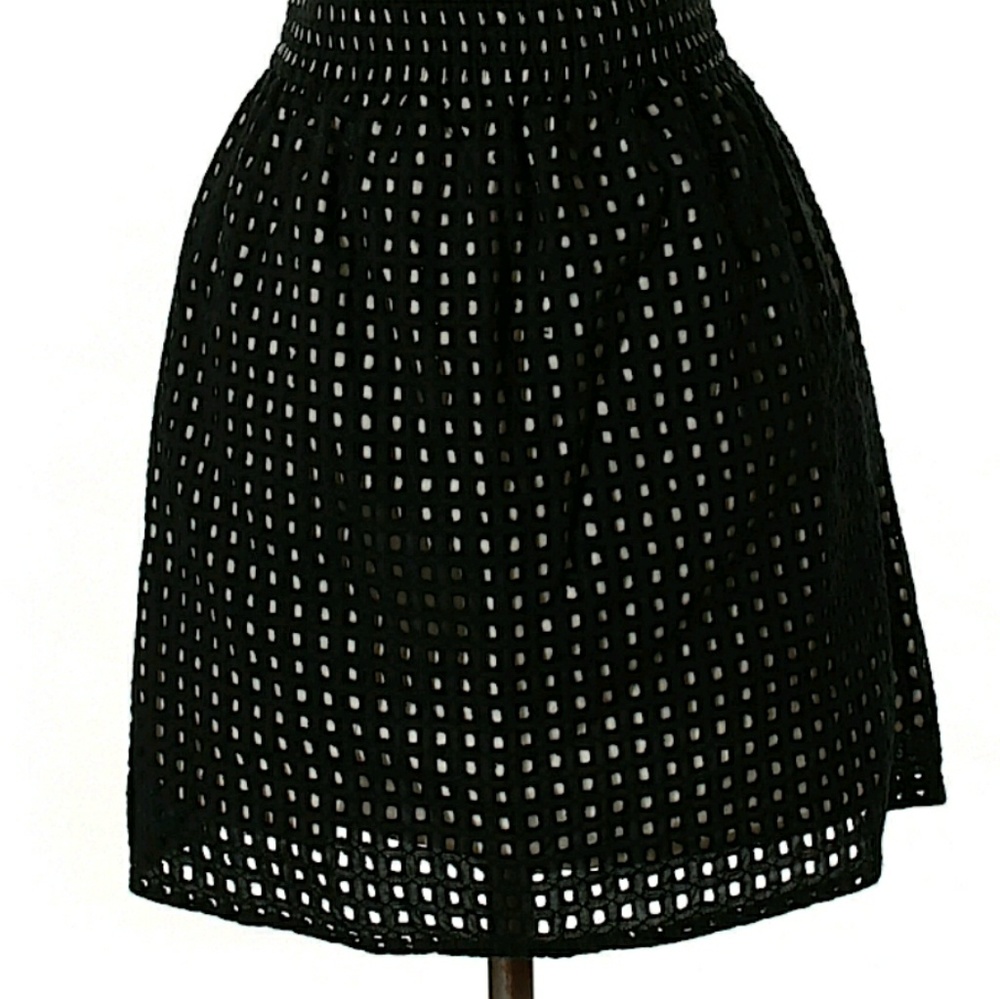 LOFT: XSmall Black&White Skirt!